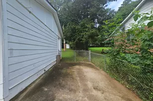 349 Roxbury Dr, Riverdale, GA 30274 - Photo 8
