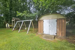 349 Roxbury Dr, Riverdale, GA 30274 - Photo 16