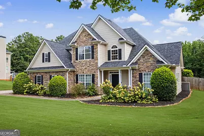 277 Silverbell Lane, Sharpsburg, GA 30277 - Photo 2