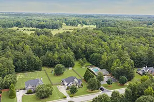 277 Silverbell Ln, Sharpsburg, GA 30277 - Photo 44