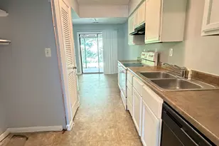125 Tiburon Ct, Lithonia, GA 30038 - Photo 4