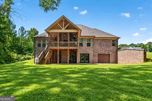 450 Ashley Glen Dr, Williamson, GA 30292 - Photo 2