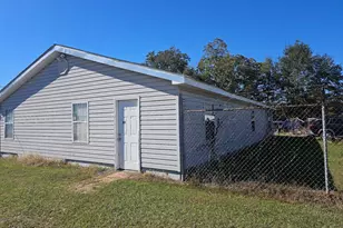 1003-B Martin Luther King Jr Dr, Dublin, GA 31021 - Photo 1