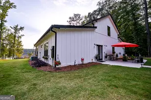 925 Bear Creek Marina Rd, Mansfield, GA 30055 - Photo 6