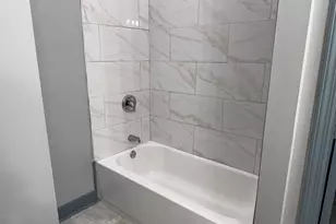 1555 W Poplar St, Griffin, GA 30224 - Photo 6