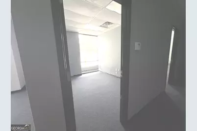 1666 Roswell Road #100, Marietta, GA 30062 - Photo 8