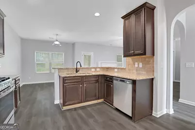 6740 Oak Hill Place, Fairburn, GA 30213 - Photo 14