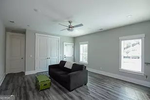 417 W 32nd St, Savannah, GA 31401 - Photo 6
