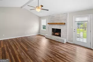 605 Honeysuckle Ln, Statesboro, GA 30458 - Photo 6