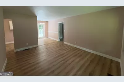 285 Queen Helen Lane, Jonesboro, GA 30236 - Photo 4