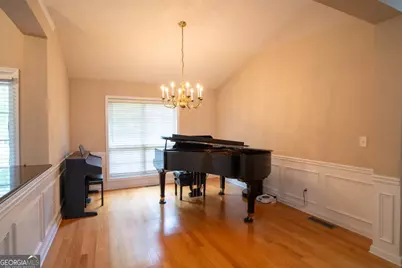 3604 Dunbar Lane, Suwanee, GA 30024 - Photo 4