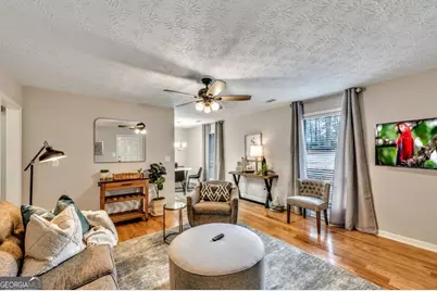 160 Booth Road SW #APT B, Marietta, GA 30008 - Photo 2