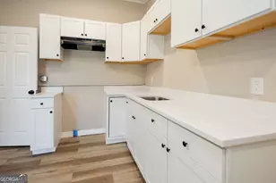 732 Williams St, Griffin, GA 30223 - Photo 18