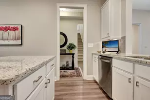 525 Hazelnut Dr, Peachtree City, GA 30269 - Photo 8