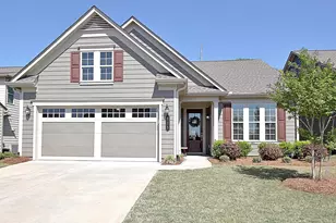 525 Hazelnut Dr, Peachtree City, GA 30269 - Photo 1