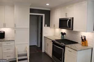 425 Pecan Cir, Forsyth, GA 31029 - Photo 6