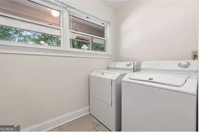208 Midvale Drive NE, Atlanta, GA 30342 - Photo 20