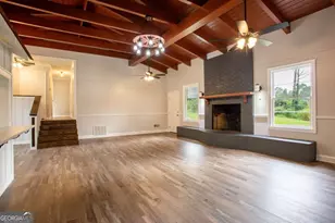 2623 Hatch Pkwy N, Baxley, GA 31513 - Photo 6