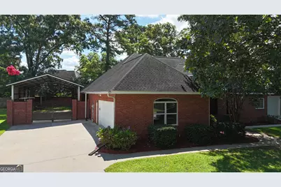 111 Charleston Court, Warner Robins, GA 31088 - Photo 2