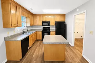 102 Westwood Dr, Griffin, GA 30223 - Photo 12