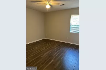 1292 Crystal Lake Road, College Park, GA 30349 - Photo 8