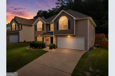 81 Saint Charles Place, Sharpsburg, GA 30277 - Photo 2