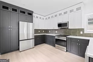 1046 Mayson Turner Rd NW, Atlanta, GA 30314 - Photo 12