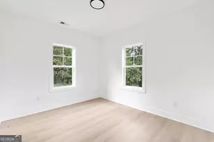 1046 Mayson Turner Rd NW, Atlanta, GA 30314 - Photo 24