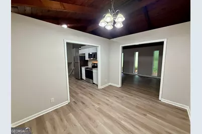 5776 Windermere Court, Lithonia, GA 30038 - Photo 4
