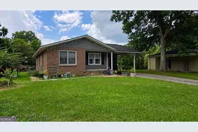 223 Meadowridge Drive, Warner Robins, GA 31093 - Photo 2