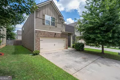 565 Dasheill Lane, Atlanta, GA 30349 - Photo 2