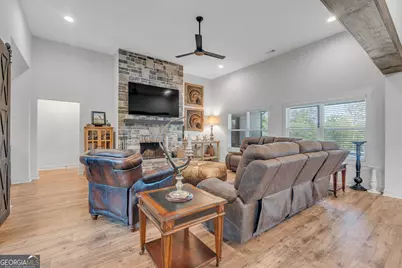 392 Georgian Pines Drive, Senoia, GA 30276 - Photo 12