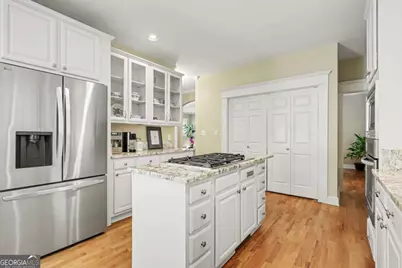 827 Highland Terrace NE, Atlanta, GA 30306 - Photo 18