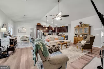 237 N Point Circle, Hartwell, GA 30643 - Photo 8