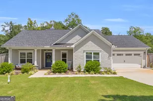 237 North Point Cir, Hartwell, GA 30643 - Photo 1