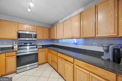 6690 Villa Court, Lithonia, GA 30038 - Photo 8