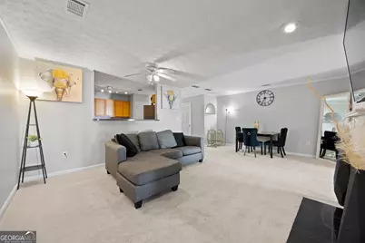 6690 Villa Court, Lithonia, GA 30038 - Photo 4