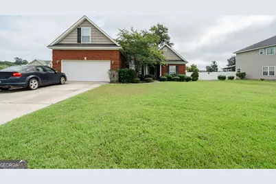 601 Red Oak Lane, Hinesville, GA 31313 - Photo 2