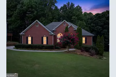 1270 Harvest Lane, Hoschton, GA 30548 - Photo 2