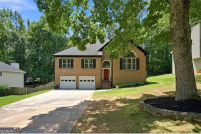 2516 Lorne Court SW, Marietta, GA 30064 - Photo 2