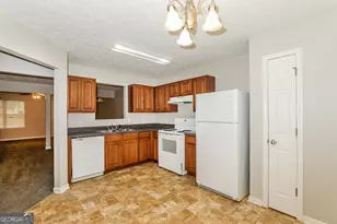 11418 Ashefield Ln, Hampton, GA 30228 - Photo 6