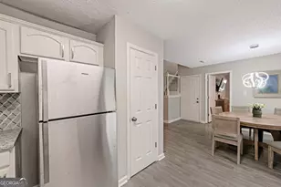 6839 Sandy Creek Dr, Riverdale, GA 30274 - Photo 10