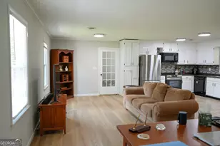 307 Pinewood Dr, Dublin, GA 31021 - Photo 6