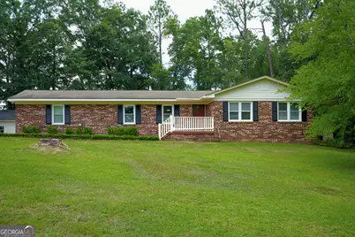 307 Pinewood Drive, Dublin, GA 31021 - Photo 1
