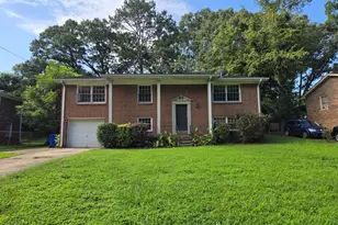 1387 Town Country Dr SE, Atlanta, GA 30316 - Photo 2