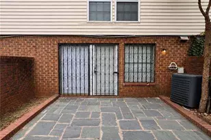 3254 Strawberry Ln, Decatur, GA 30034 - Photo 14