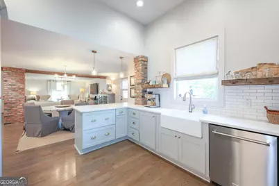 1585 Mercer Avenue, College Park, GA 30337 - Photo 18
