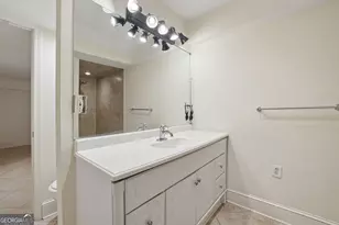 2840 Peachtree Rd NE, Atlanta, GA 30305 - Photo 18