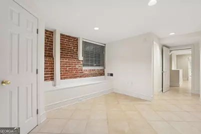 2840 Peachtree Road NE # 108, Atlanta, GA 30305 - Photo 28