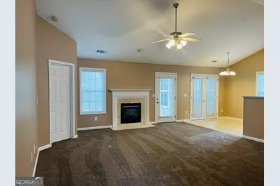 62 Green Spring, Newnan, GA 30265 - Photo 2